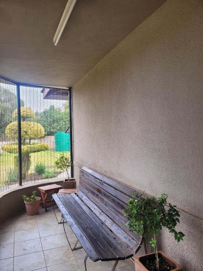Palm Guesthouse Zeerust Bagian luar foto